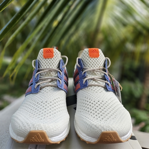 Size 11.5 - adidas UltraBoost 1.0 Off White Crew Blue - Picture 5 of 8